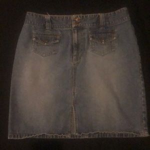 Old Navy Blue Jean Skirt sz 8